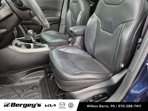 Used 2019 Jeep Compass High Altitude AWD/4WD image 12