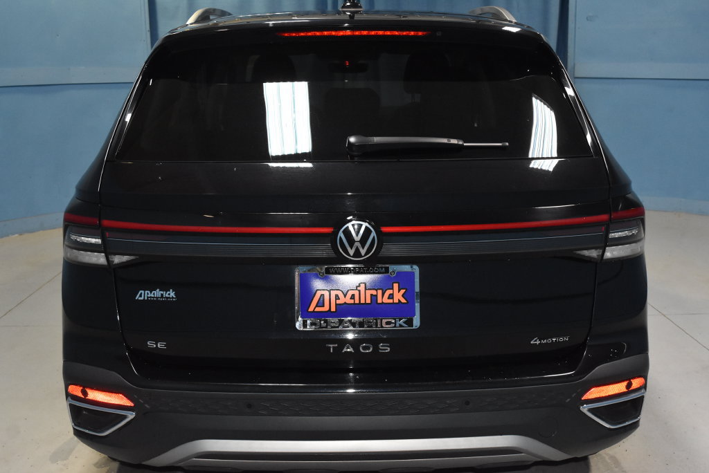Used 2025 Volkswagen Taos SE AWD/4WD image 26