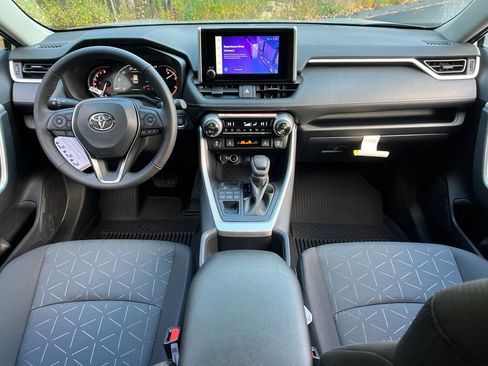 New 2025 Toyota RAV4 XLE w/ Convenience Package image 13