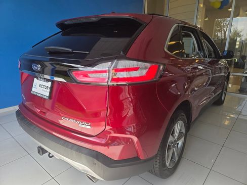 Used 2019 Ford Edge Titanium w/ Cold Weather Package AWD/4WD image 6