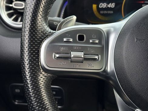 Used 2022 Mercedes-Benz GLB 35 AMG 4MATIC image 16