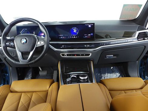 Used 2025 BMW X5 xDrive40i w/ Parking Assistance Package AWD/4WD image 25