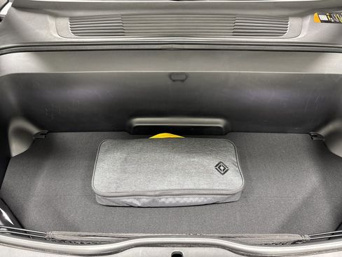 Used 2024 Rivian R1S Adventure AWD/4WD image 14