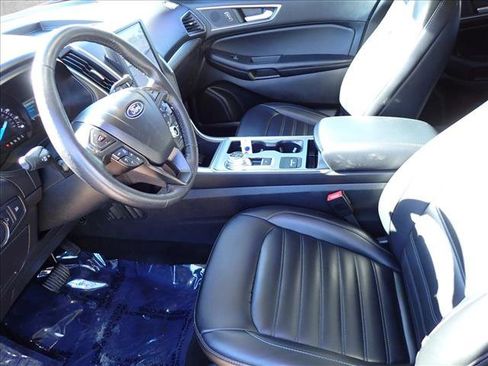 Used 2022 Ford Edge SEL image 11