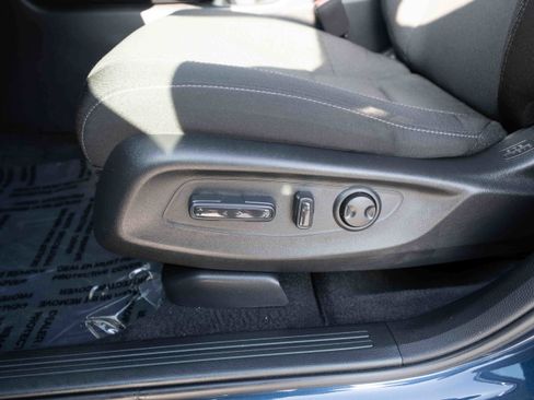 Used 2024 Honda CR-V EX image 12