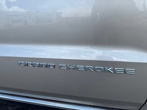 Used 2014 Jeep Grand Cherokee Summit AWD/4WD image 40