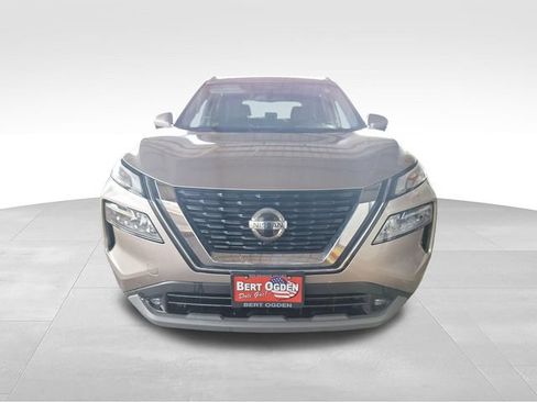 Used 2021 Nissan Rogue SL FWD image 2