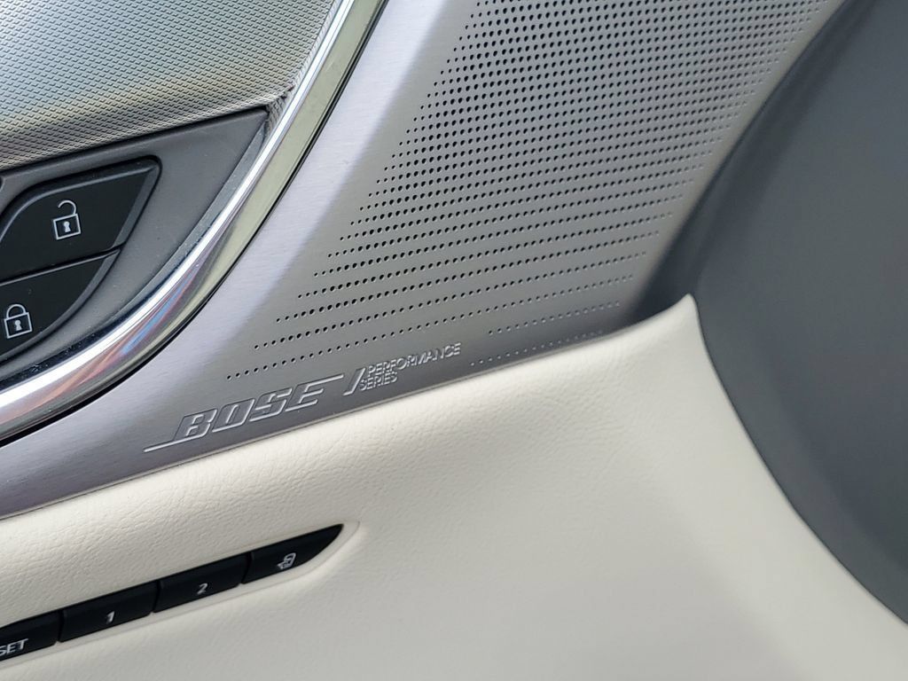 Used 2020 Cadillac XT5 Premium Luxury FWD image 18