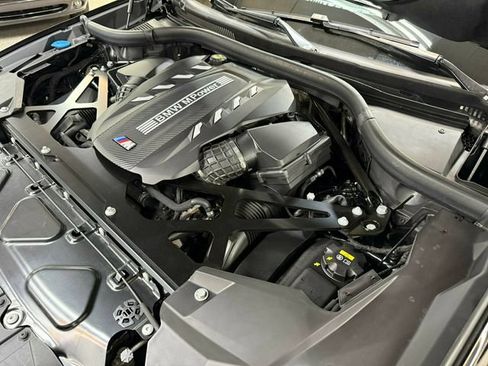 Used 2022 BMW X5 M w/ Competition Package 2 AWD/4WD image 42