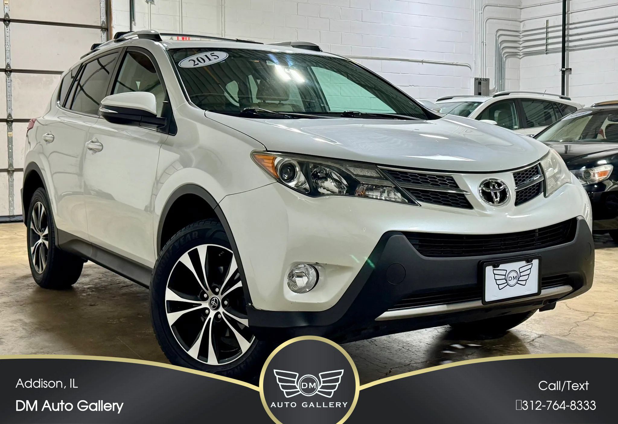 Used 2015 Toyota RAV4 Limited w/ Technology Package AWD/4WD image 3