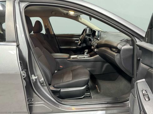 Used 2024 Nissan Sentra SV image 30