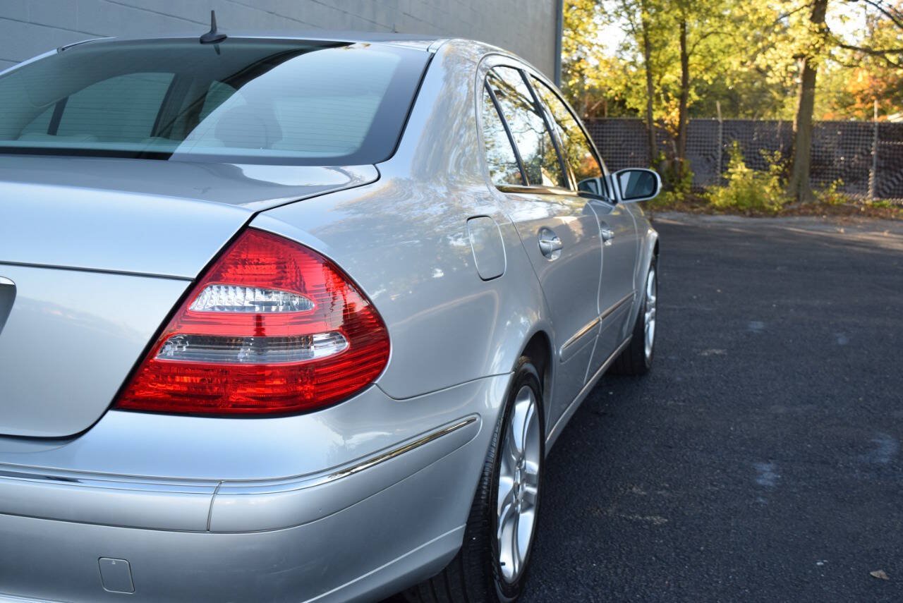 Used 2004 Mercedes-Benz E 500 Sedan image 13
