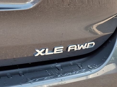 Certified 2025 Toyota Highlander XLE AWD/4WD image 30