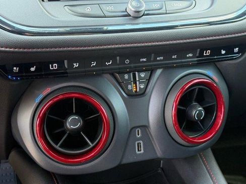 Used 2021 Chevrolet Blazer RS w/ Enhanced Convenience Package image 23