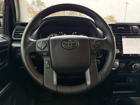 Used 2022 Toyota 4Runner TRD Off-Road image 14