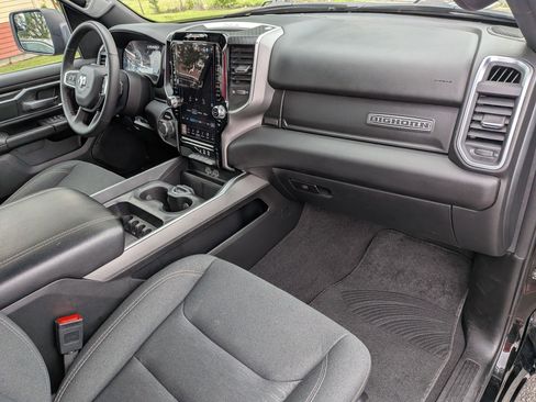 Used 2025 RAM 1500 Big Horn AWD/4WD image 37