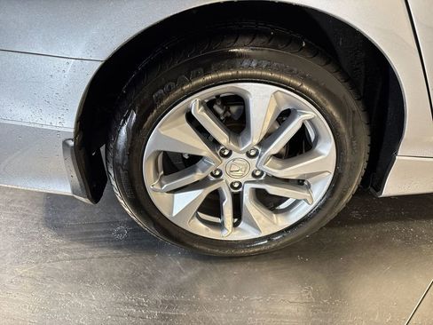 Certified 2019 Honda Accord LX image 13