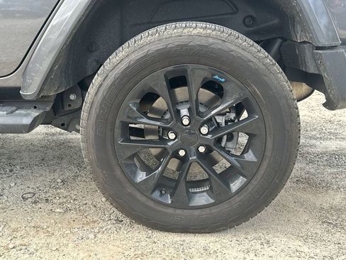 Used 2023 Jeep Wrangler Sahara w/ Cold Weather Group image 20