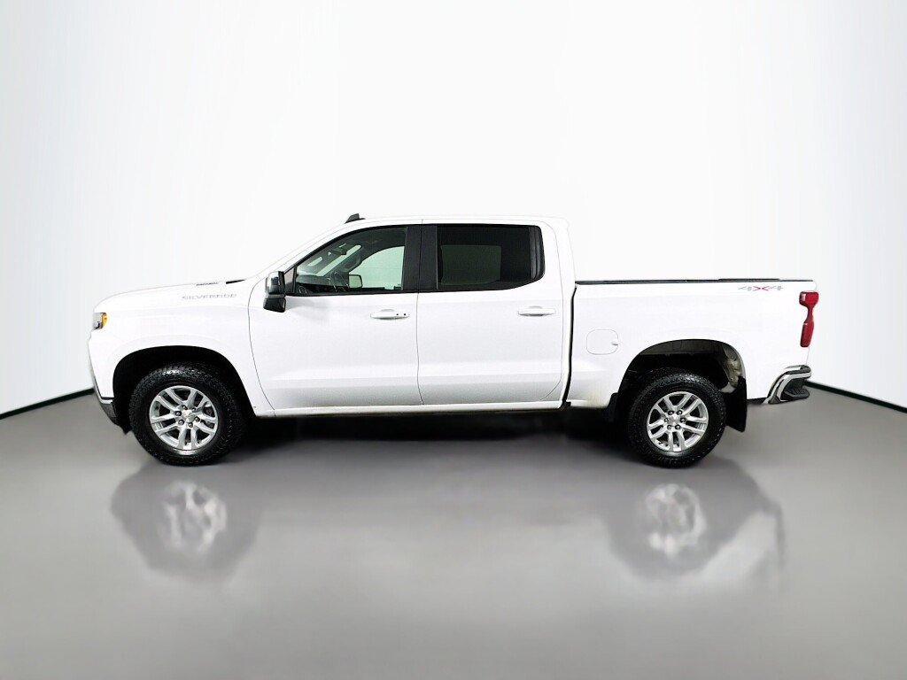 Used 2021 Chevrolet Silverado 1500 LT w/ Convenience Package II AWD/4WD image 2