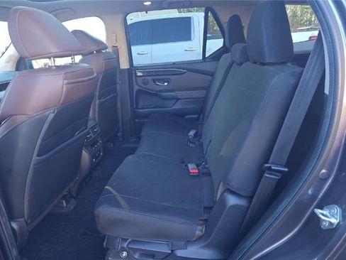 Used 2024 Honda Pilot Elite image 8
