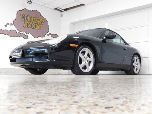 Used 2004 Porsche 911 Carrera RWD image 14