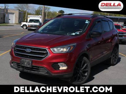 Used 2018 Ford Escape SE w/ SE Sport Appearance Package