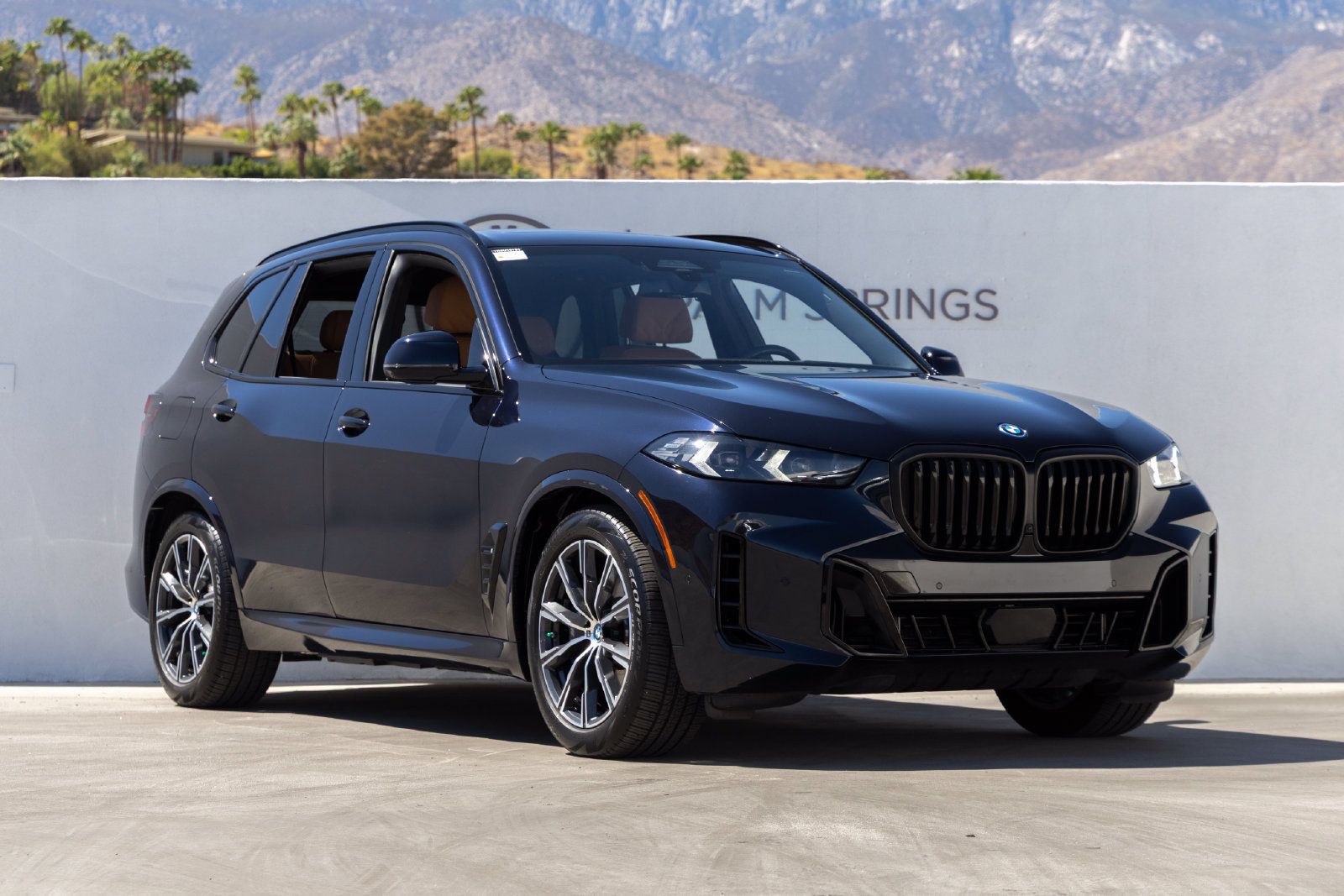 Certified 2024 BMW X5 xDrive50e w/ M Sport Package AWD/4WD image 2