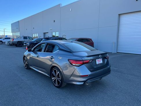 Used 2023 Nissan Sentra SR w/ SR Premium Package image 15