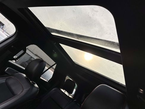 Certified 2022 Ford Explorer ST-Line image 10