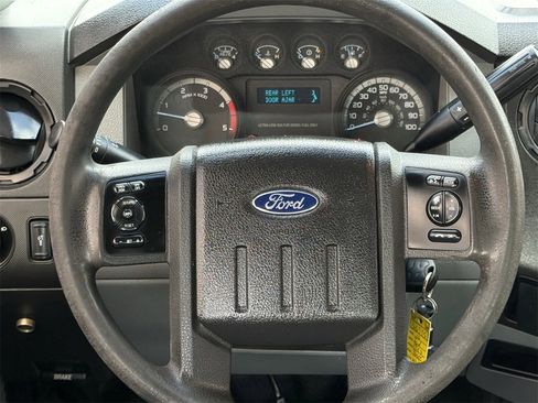 Used 2016 Ford F550 4x4 Crew Cab Super Duty image 11