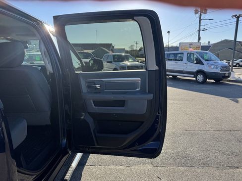 Used 2016 RAM 1500 Big Horn AWD/4WD image 36