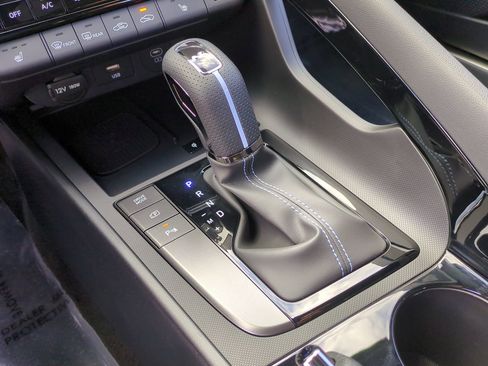 Certified 2024 Hyundai Elantra N image 32