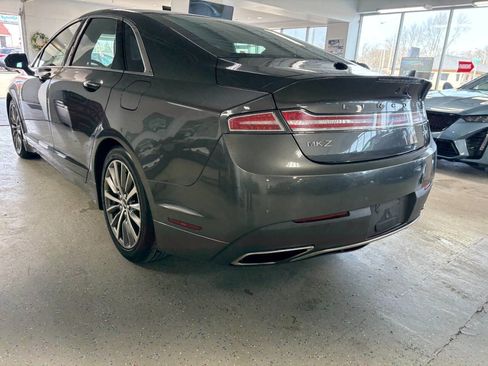 Used 2020 Lincoln MKZ FWD image 10