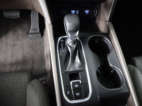Used 2020 Hyundai Santa Fe SE image 41