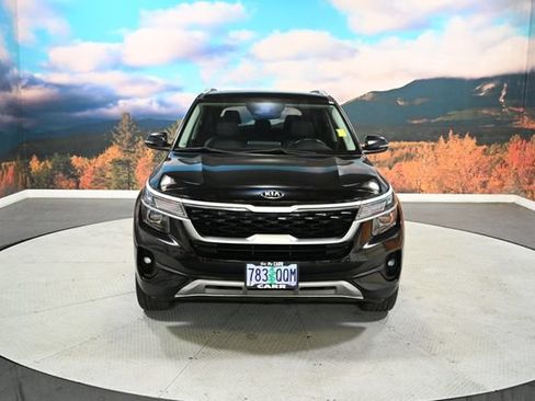 Used 2021 Kia Seltos EX AWD/4WD image 2