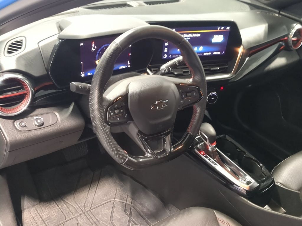 Used 2024 Chevrolet Trax RS w/ Driver Confidence Package FWD image 10