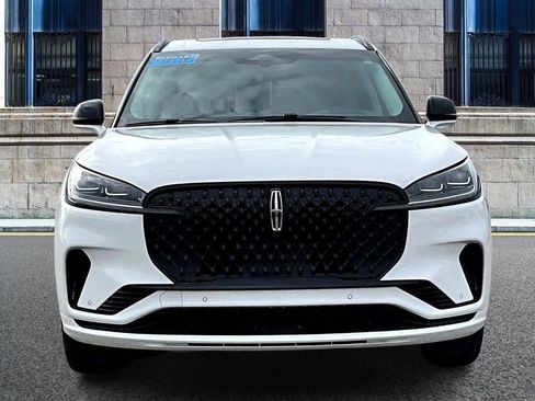 Used 2025 Lincoln Aviator Reserve w/ Jet Appearance Package AWD/4WD image 3
