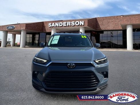 Used 2024 Toyota Grand Highlander FWD image 8