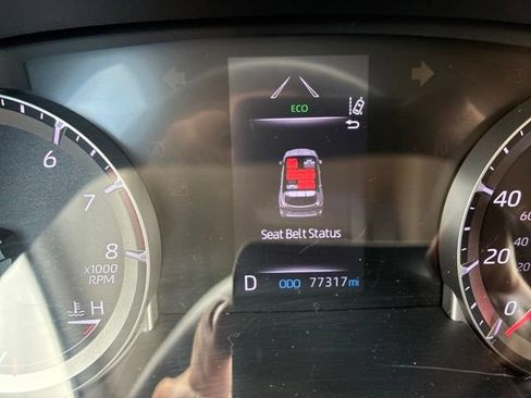 Used 2021 Toyota Highlander L FWD image 10