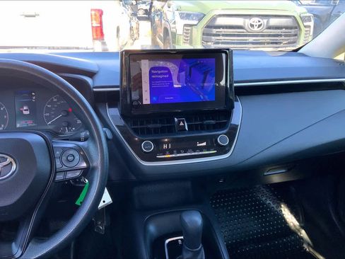 Used 2024 Toyota Corolla LE image 6