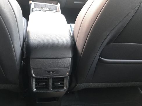 Used 2026 Chevrolet Equinox LT w/ Convenience Package II AWD/4WD image 7