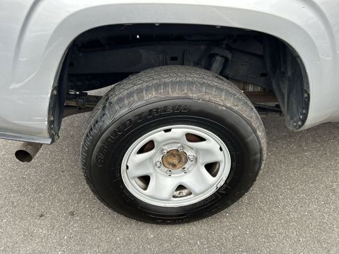 Used 2022 Toyota Tacoma SR w/ SR Convenience Package image 12