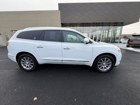 Used 2016 Buick Enclave Leather image 2