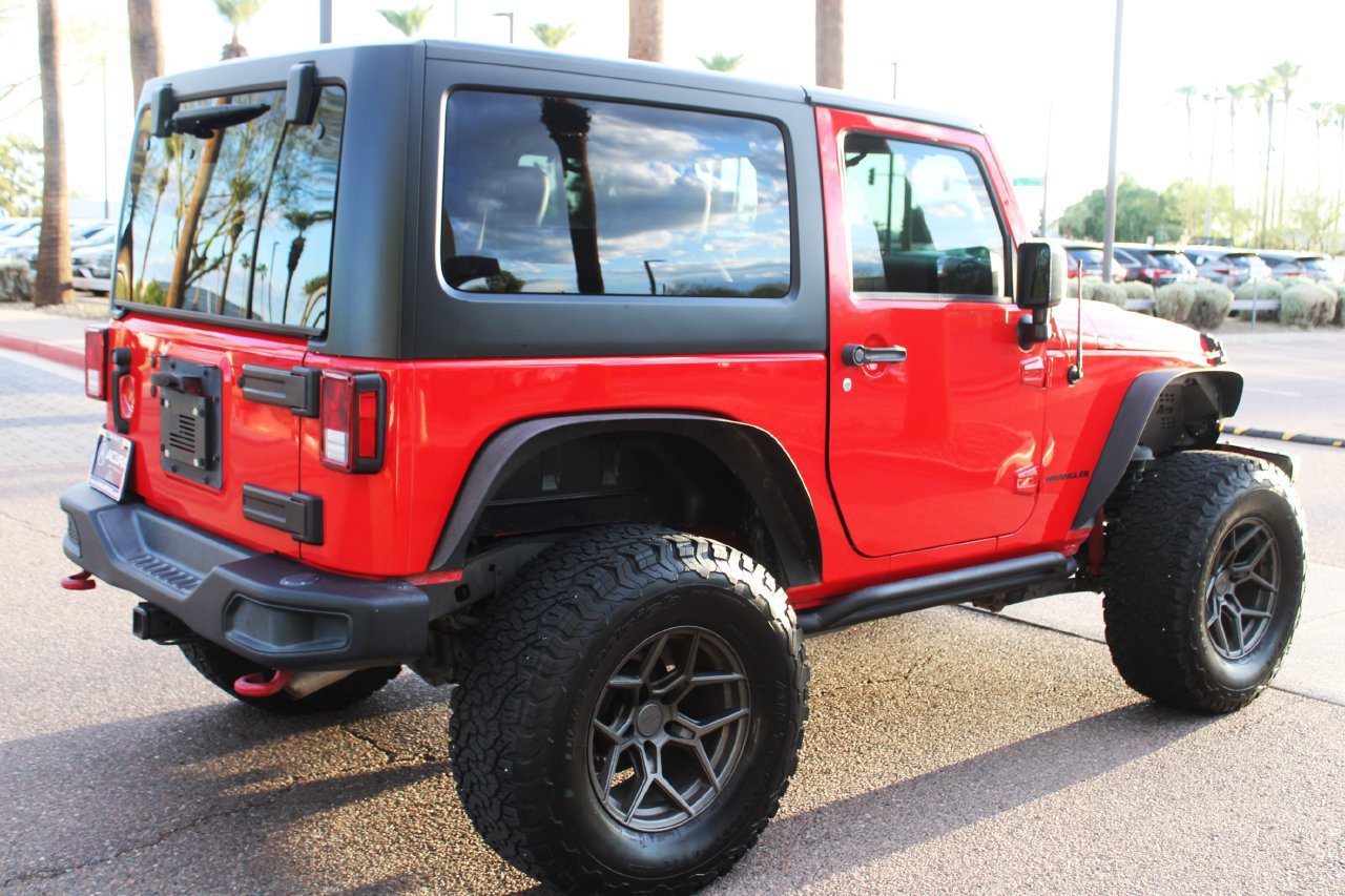 Used 2017 Jeep Wrangler Rubicon AWD/4WD image 5