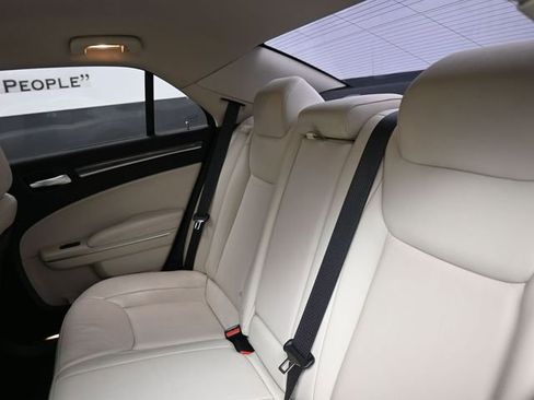 Used 2020 Chrysler 300 Touring L w/ Quick Order Package 2EF image 20