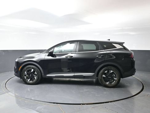 Used 2026 Kia Sportage LX FWD image 11