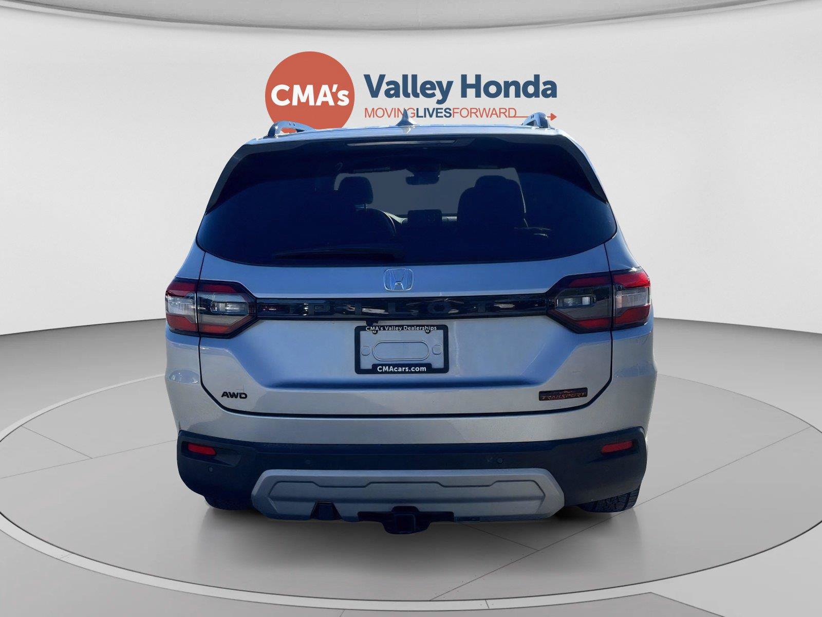 Certified 2025 Honda Pilot TrailSport image 4