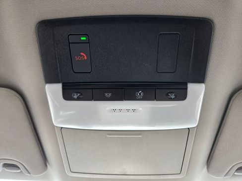 Used 2025 Nissan Altima 2.5 SV FWD image 30