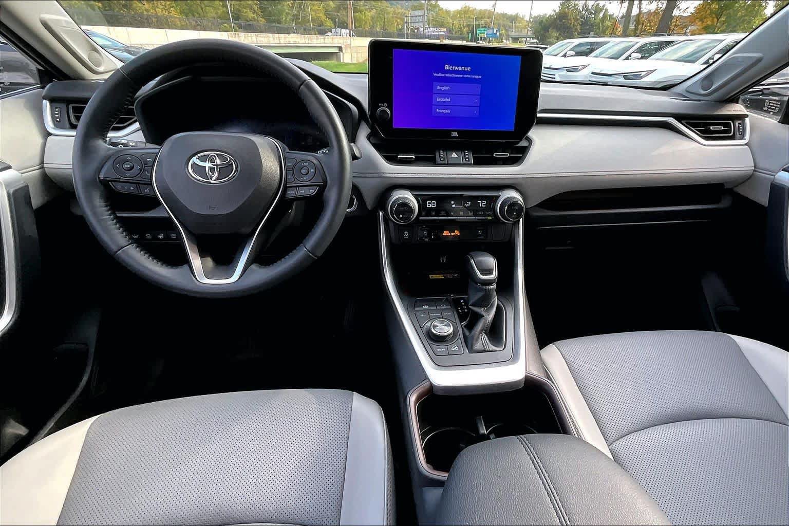Used 2023 Toyota RAV4 Limited AWD/4WD image 7