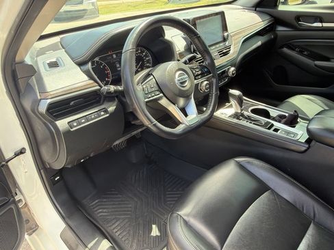 Used 2021 Nissan Altima 2.5 SL FWD image 9